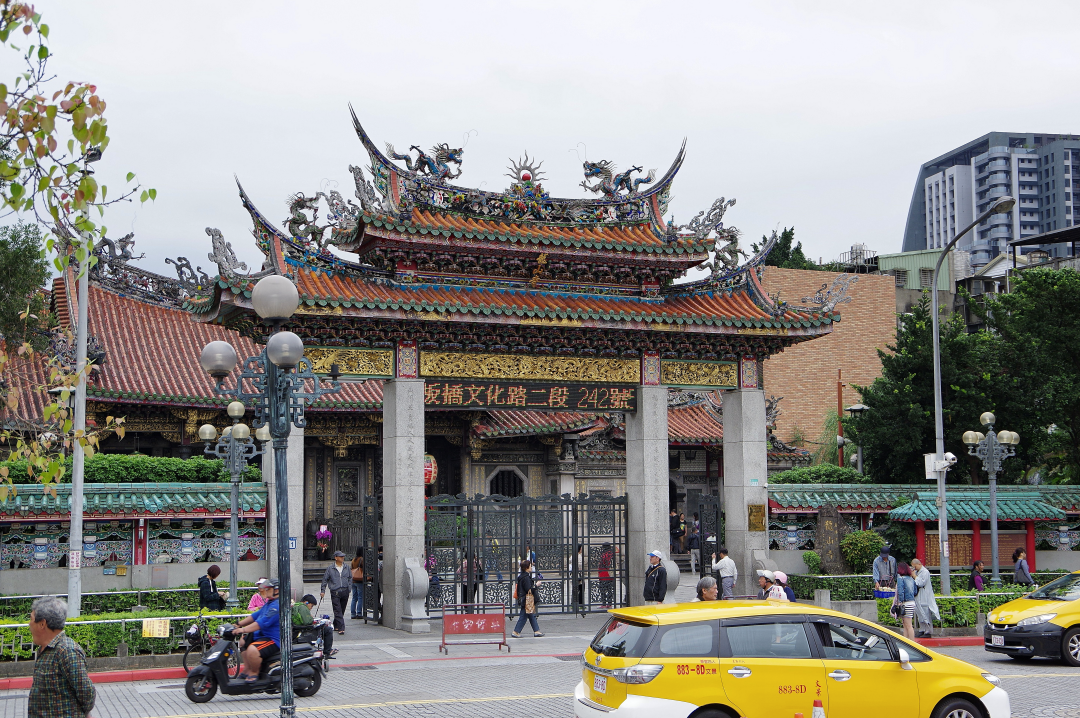 longshan-temple